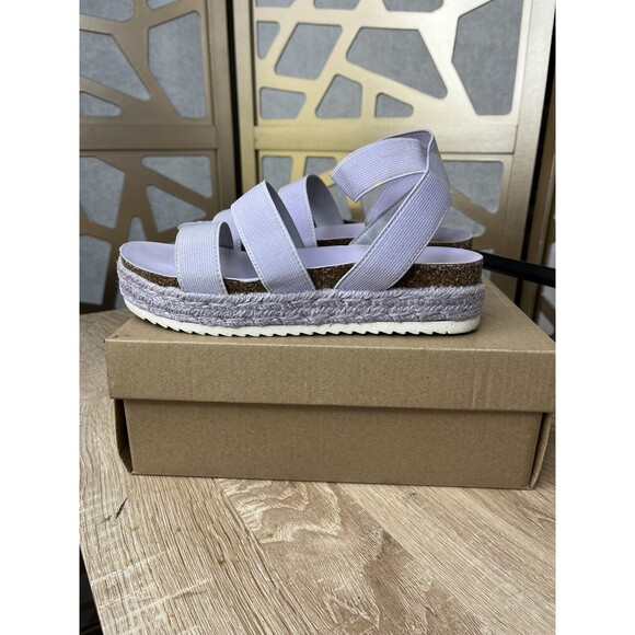 Steve Madden Light Purple Kids Platform Sandals - Picture 2 of 10
